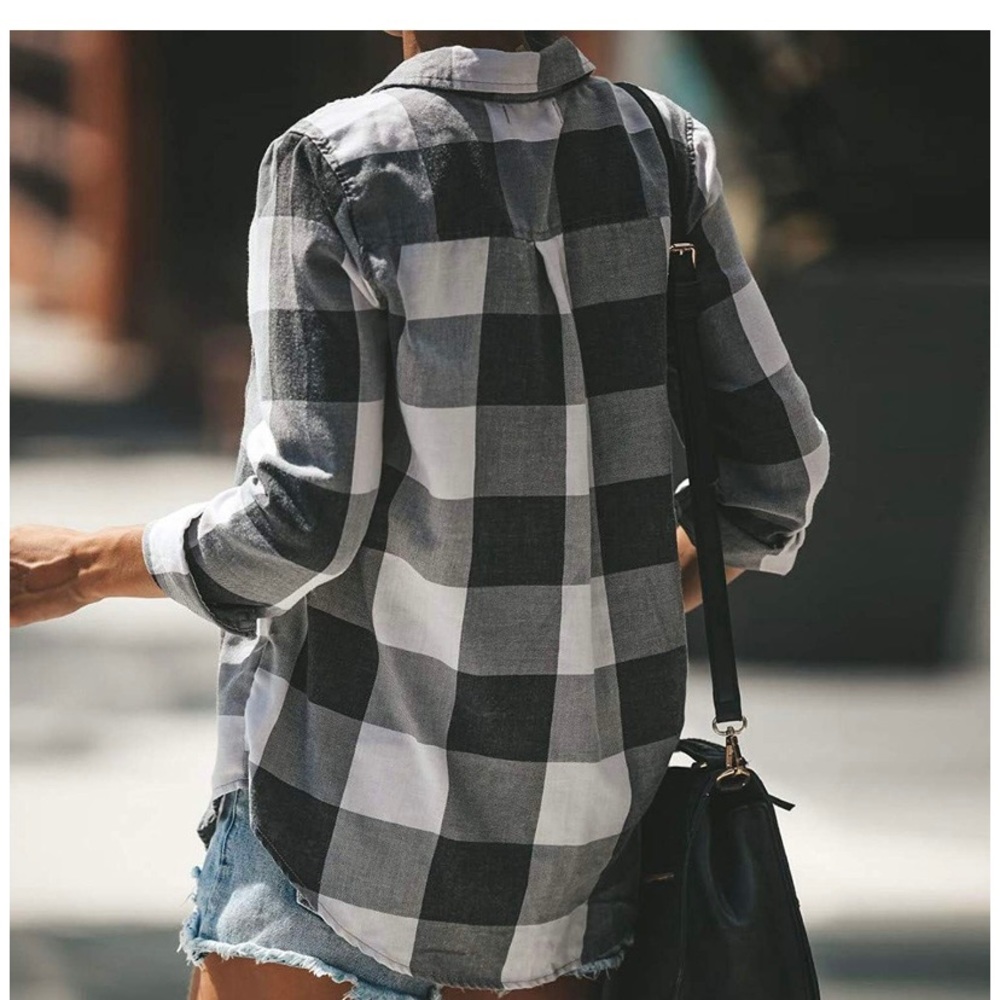 Women's Long Sleeve Black White Plaid Button Down